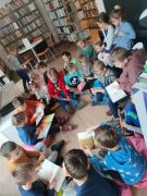 ilustracja do wpisu 
"TWORZYMY BAJKE" - zajęcia edukacyjne w bibliotece